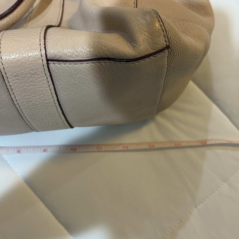 Tory Burch Beige Brody bag Leather Tote - Picture 12 of 14